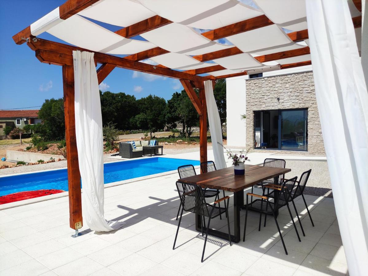 Lazy 8 Villa Garica Bagian luar foto