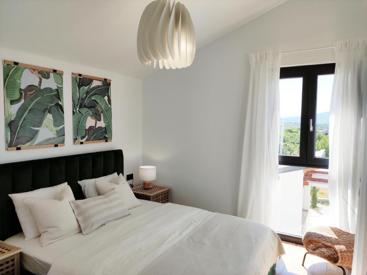 Lazy 8 Villa Garica Bagian luar foto