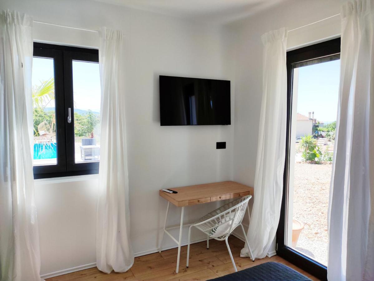 Lazy 8 Villa Garica Bagian luar foto